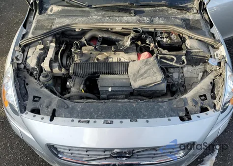 2012 Volvo S60 T5 z USA, uszkodzony, nr VIN YV1622FS1C2135788